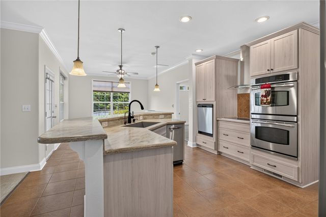 202 W Harper Ridge Road, Seneca, SC 29678