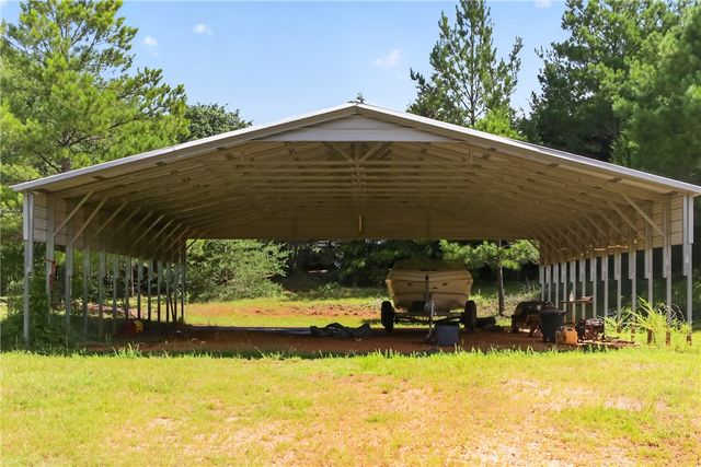 202 W Harper Ridge Road, Seneca, SC 29678