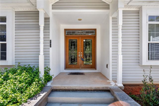202 W Harper Ridge Road, Seneca, SC 29678