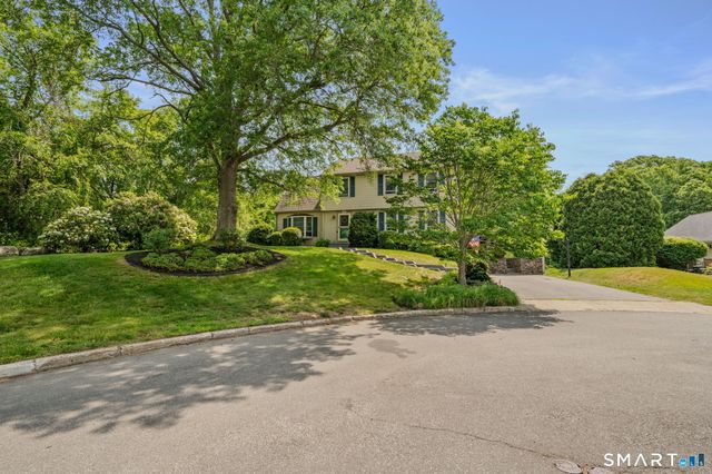 66 Clipper Court, Groton, CT 06355