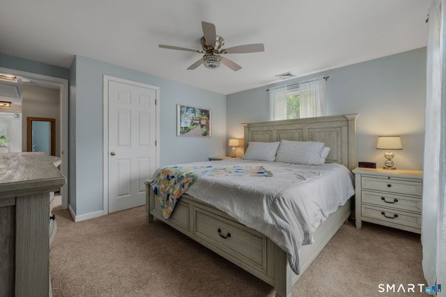 66 Clipper Court, Groton, CT 06355