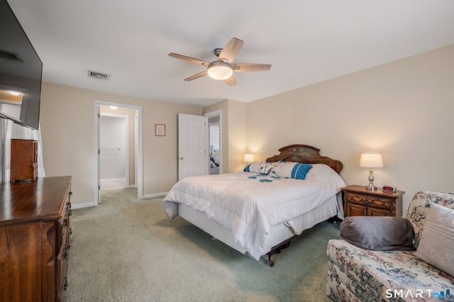 66 Clipper Court, Groton, CT 06355