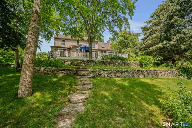 66 Clipper Court, Groton, CT 06355