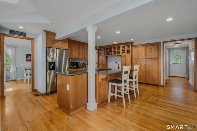 66 Clipper Court, Groton, CT 06355