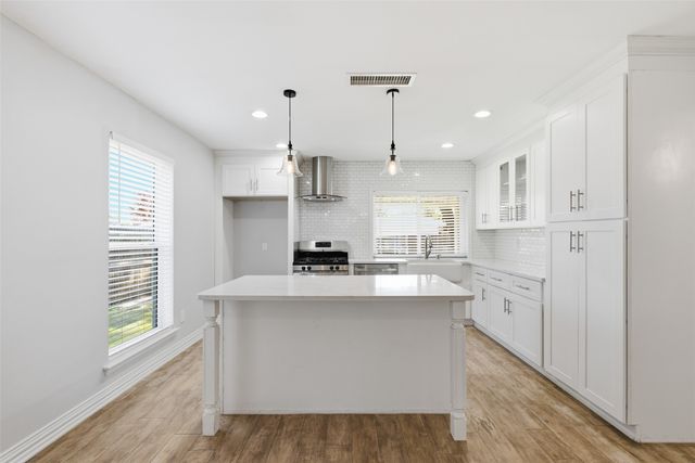 1104 Southwestern Drive, Richardson, TX 75081