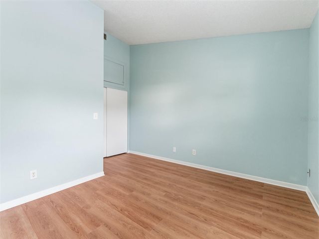 4233 LA SORRENTO COURT, Tampa, FL 33611