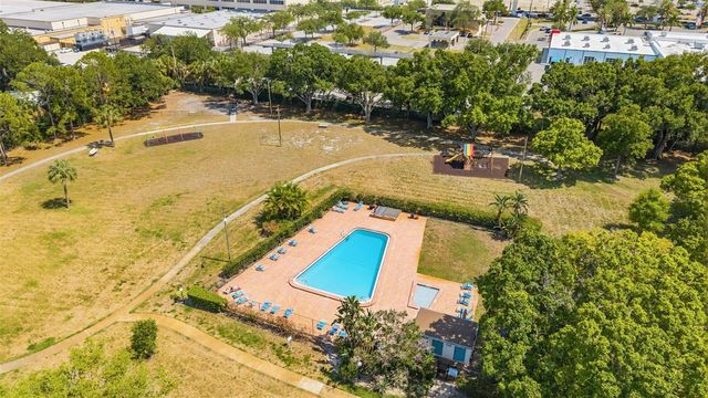 4233 LA SORRENTO COURT, Tampa, FL 33611