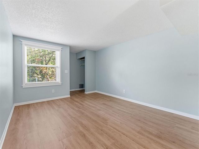 4233 LA SORRENTO COURT, Tampa, FL 33611