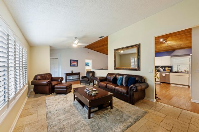 756 Juniper Place, Wellington, FL 33414