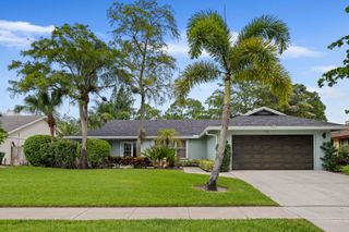 756 Juniper Place, Wellington, FL 33414