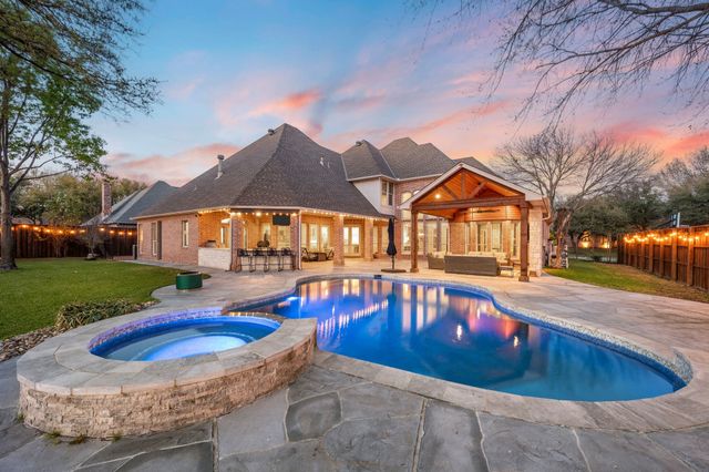 712 Manchester Court, Southlake, TX 76092