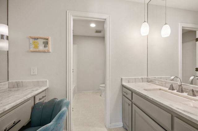 712 Manchester Court, Southlake, TX 76092