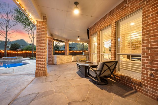 712 Manchester Court, Southlake, TX 76092