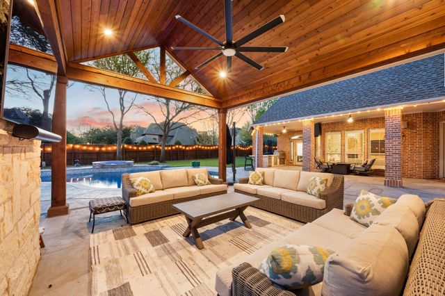 712 Manchester Court, Southlake, TX 76092