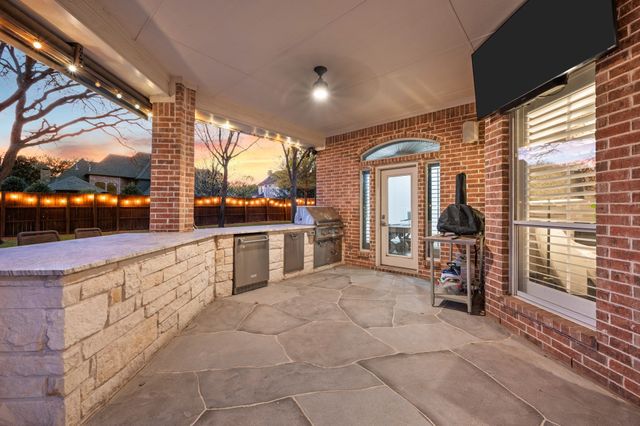 712 Manchester Court, Southlake, TX 76092
