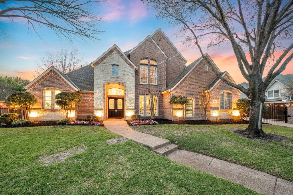 712 Manchester Court, Southlake, TX 76092