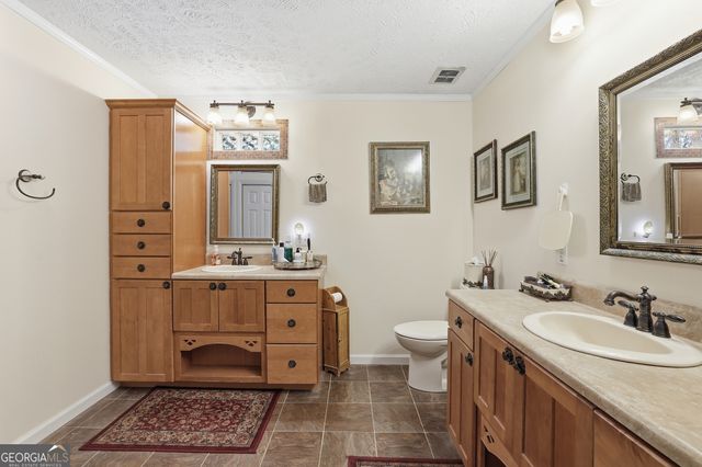 155 Deerfield Circle, Mount Airy, GA 30563