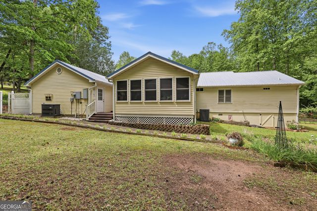 155 Deerfield Circle, Mount Airy, GA 30563