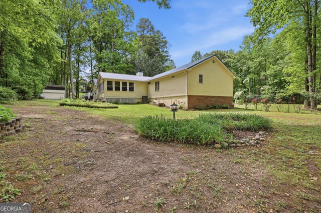 155 Deerfield Circle, Mount Airy, GA 30563