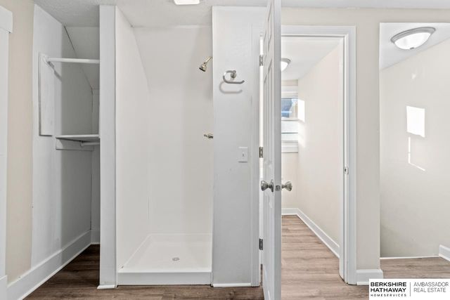 1616 Lake Street, Omaha, NE 68110