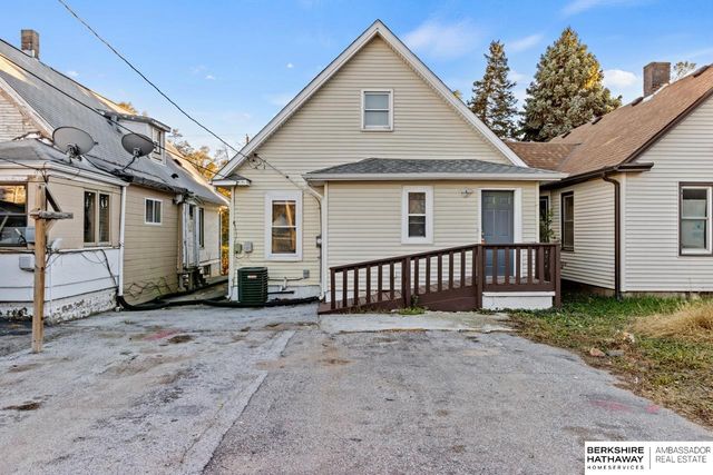 1616 Lake Street, Omaha, NE 68110