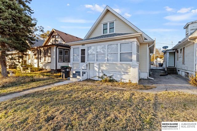 1616 Lake Street, Omaha, NE 68110