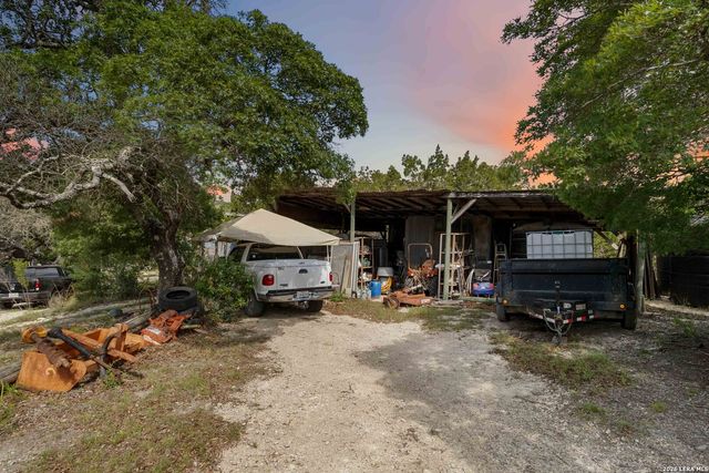 221 APACHERIA PASS W, Comfort, TX 78013