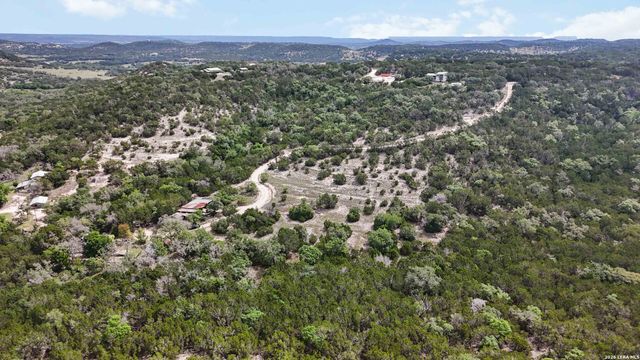 221 APACHERIA PASS W, Comfort, TX 78013