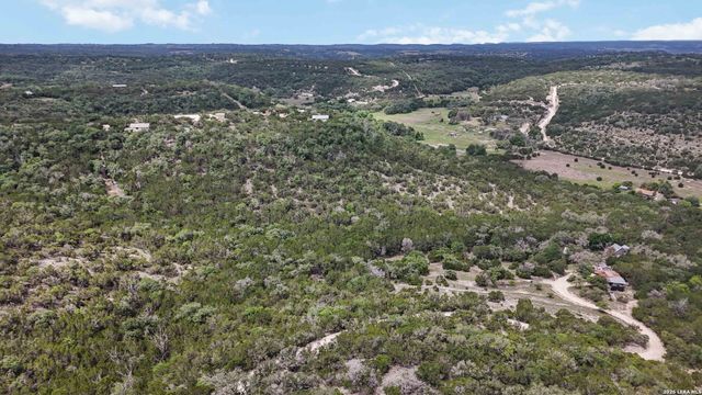 221 APACHERIA PASS W, Comfort, TX 78013