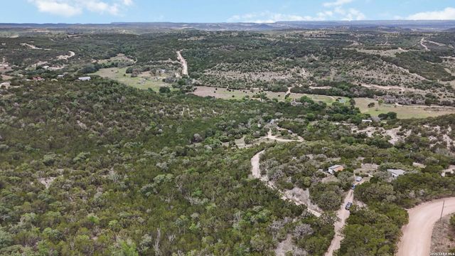 221 APACHERIA PASS W, Comfort, TX 78013