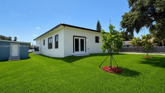 130 NW 28th Ter, Fort Lauderdale, FL 33311