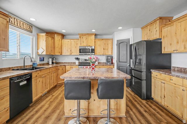 277 S HOLDEN LN, Grantsville, UT 84029