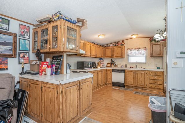 482 Broad Street TRLR 3, Bristol, CT 06010