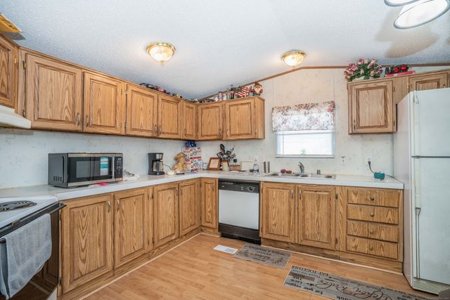 482 Broad Street TRLR 3, Bristol, CT 06010