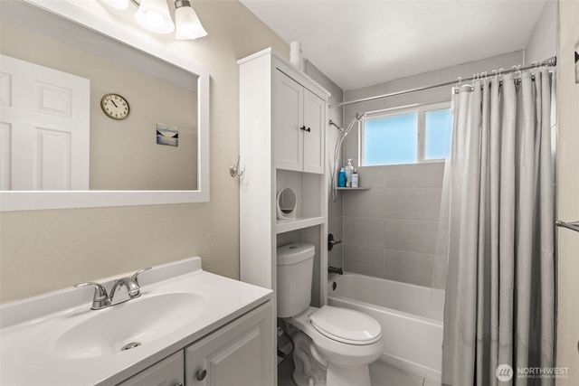 19234 121st Place SE, Kent, WA 98031