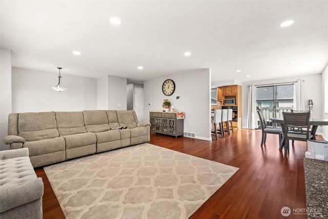 19234 121st Place SE, Kent, WA 98031