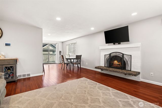 19234 121st Place SE, Kent, WA 98031