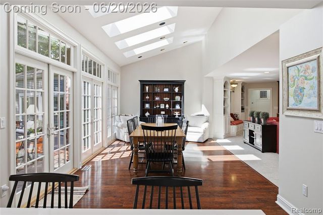28785 Oak Point Drive, Farmington Hills, MI 48331