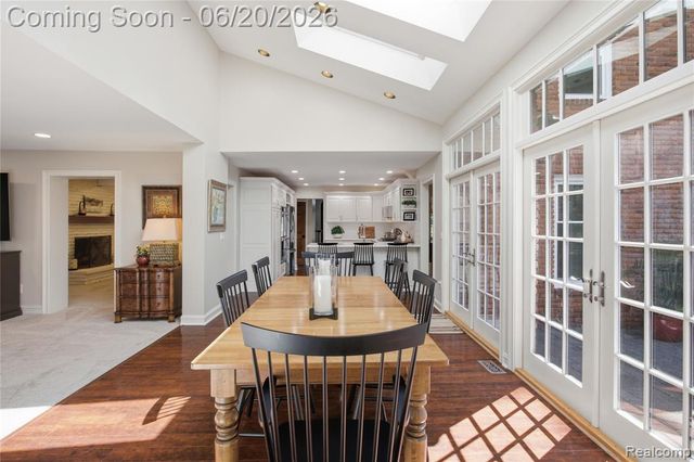 28785 Oak Point Drive, Farmington Hills, MI 48331