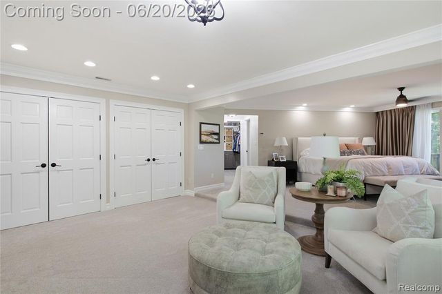 28785 Oak Point Drive, Farmington Hills, MI 48331