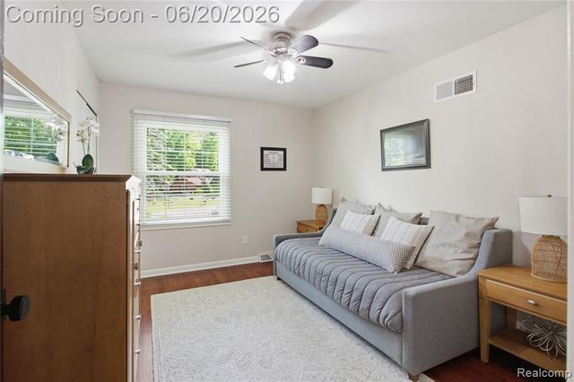 28785 Oak Point Drive, Farmington Hills, MI 48331