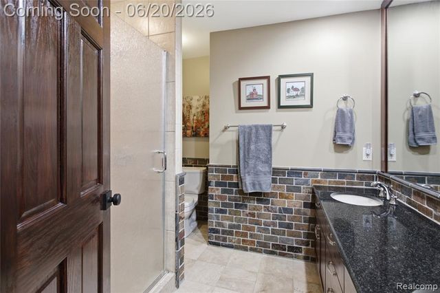 28785 Oak Point Drive, Farmington Hills, MI 48331