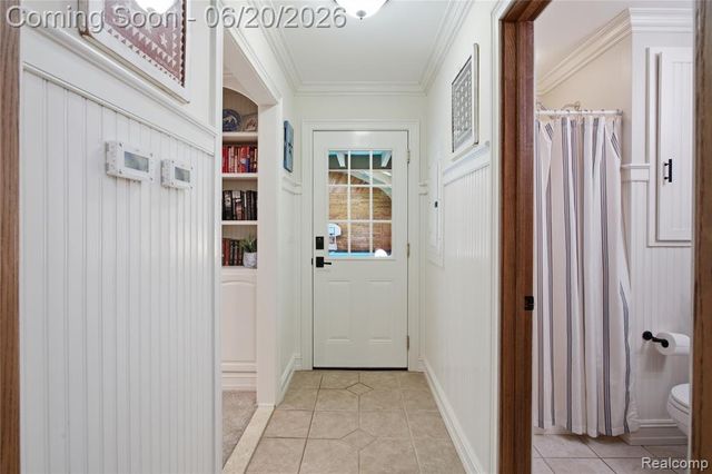 28785 Oak Point Drive, Farmington Hills, MI 48331