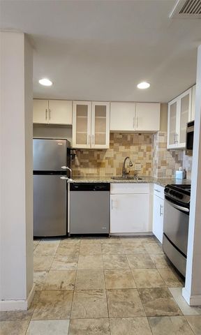 2016 Main Street 810, Houston, TX 77002