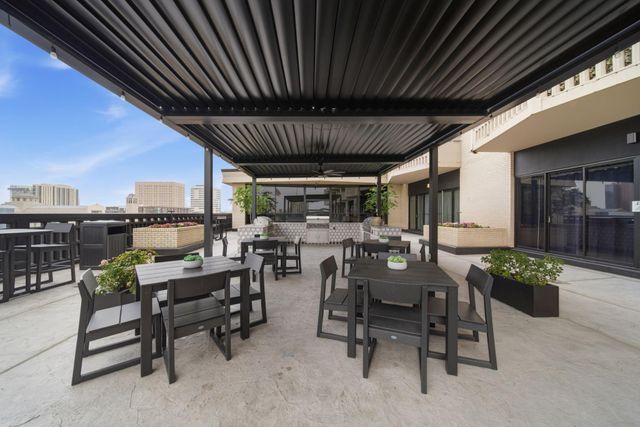 2016 Main Street 810, Houston, TX 77002