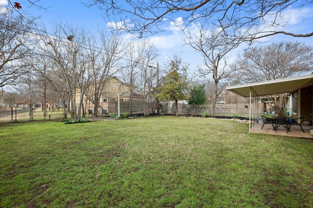 2203 Falcon Hill DR, Austin, TX 78745