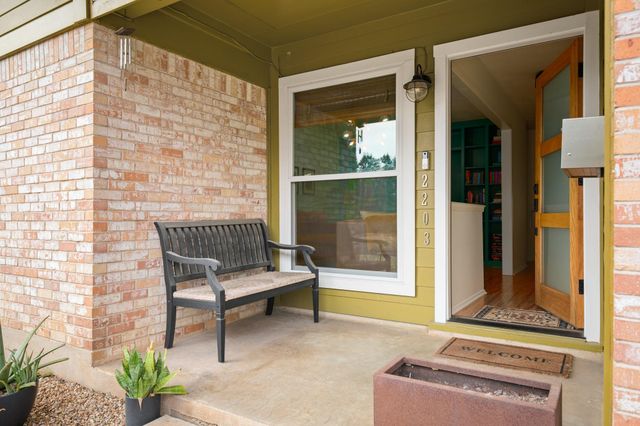 2203 Falcon Hill DR, Austin, TX 78745