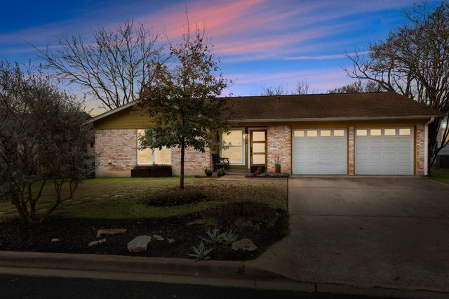 2203 Falcon Hill DR, Austin, TX 78745