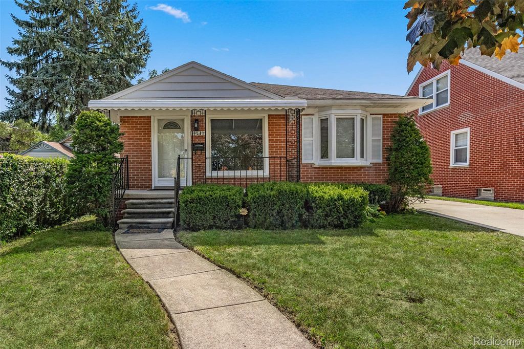 14545 College Avenue, Allen Park, MI 48101