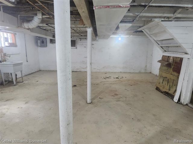 2989 Clairmount Street, Detroit, MI 48206